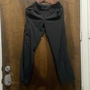 Extra small petite MedCouture black scrubs pant poly/spandex lightweight fabric